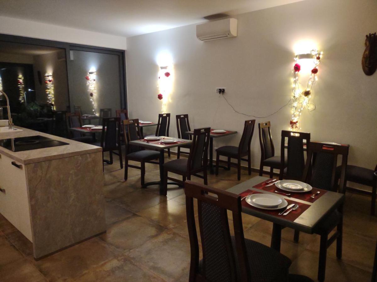 Suites Sunny Hill 몬카라파초 외부 사진